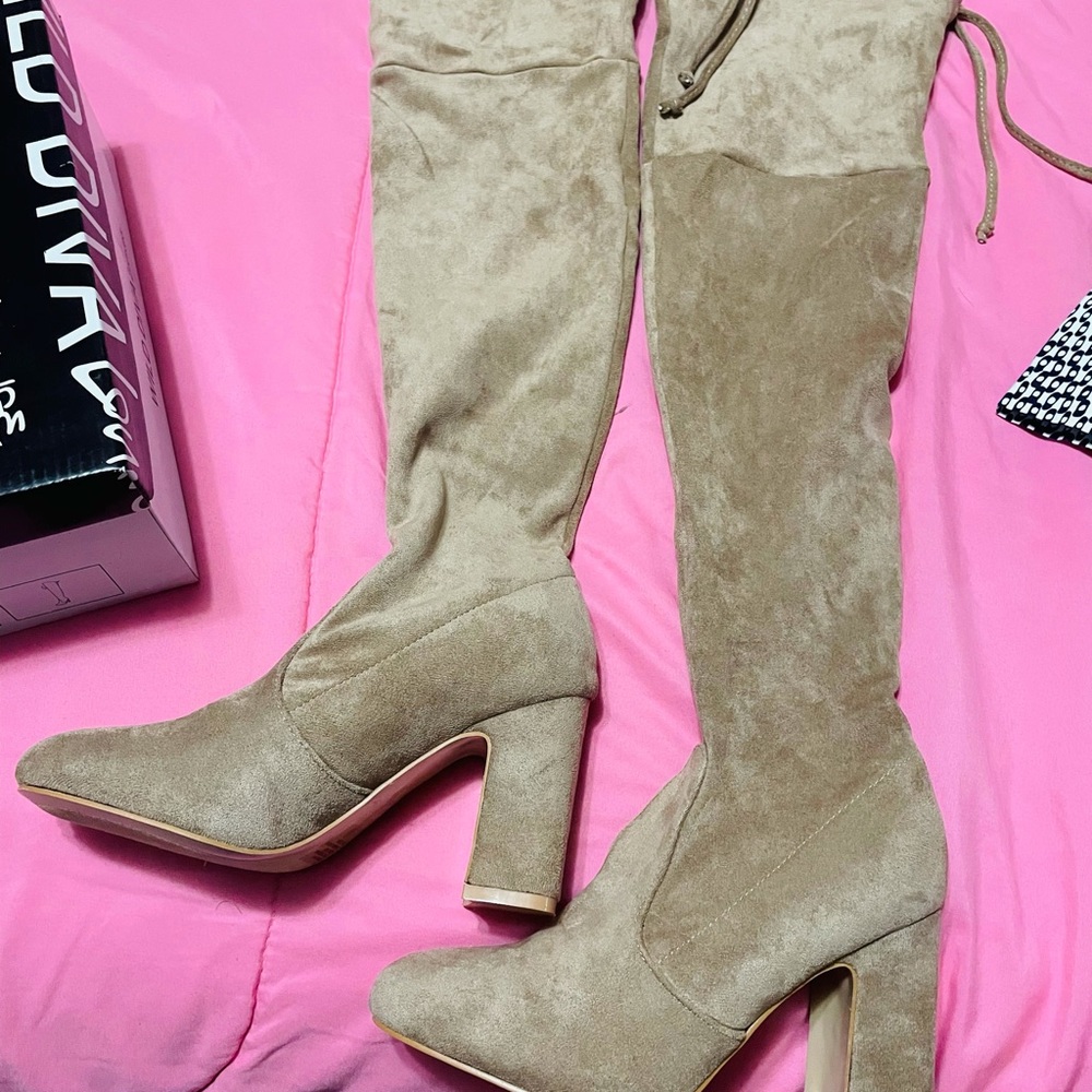 Tan heeled boots